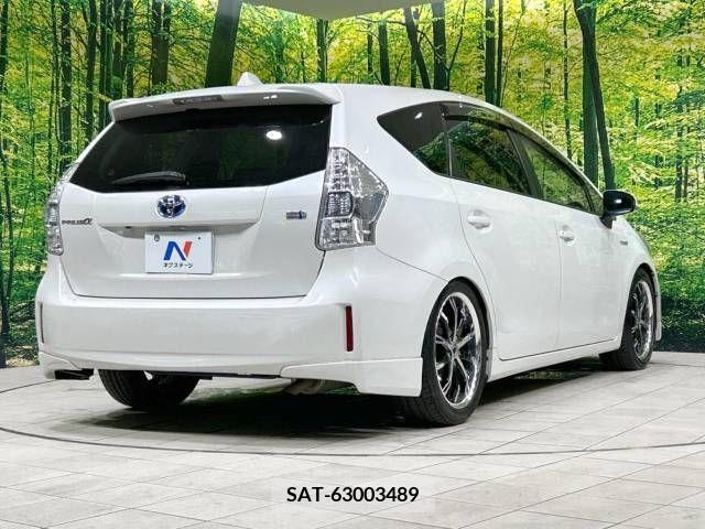 Toyota PRIUS ALPHA 2012-03 377562-17