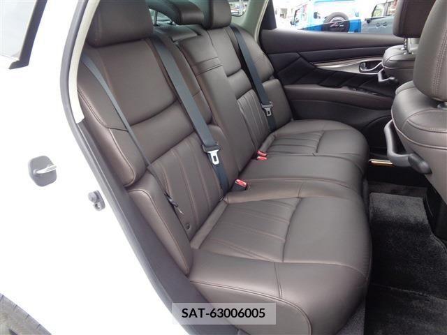 Nissan FUGA 2012-07 244244-17