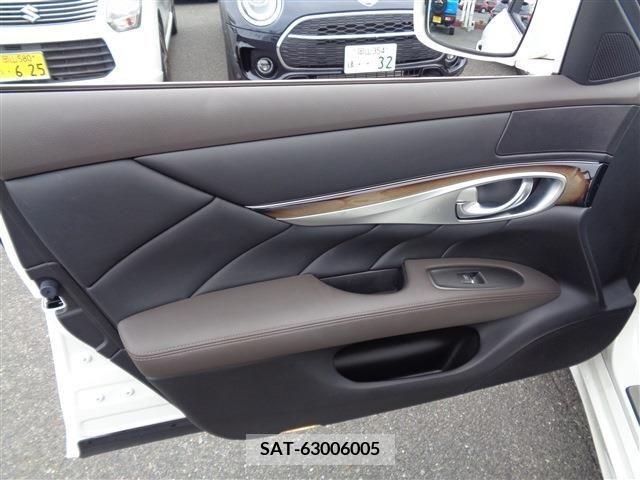 Nissan FUGA 2012-07 244244-22