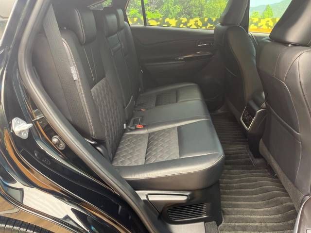Toyota HARRIER 2017-06 21375-9
