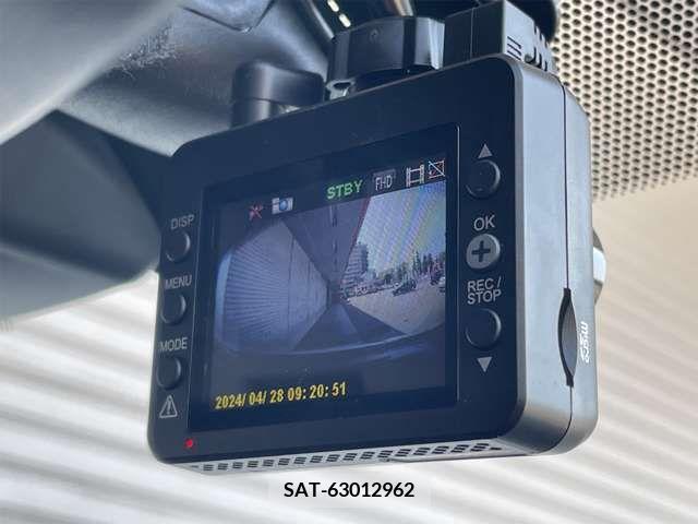 Nissan NOTE 2017-04 280848-6