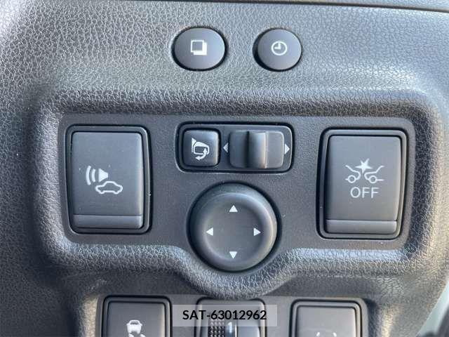 Nissan NOTE 2017-04 280848-7