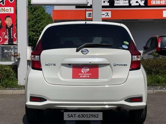 Nissan NOTE 2017-04 280848-16