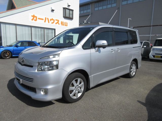 Toyota VOXY 2007-08 183173-0