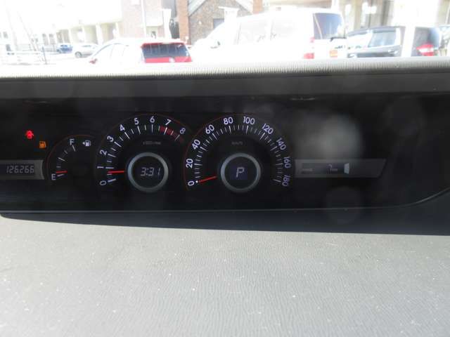 Toyota VOXY 2007-08 183173-15