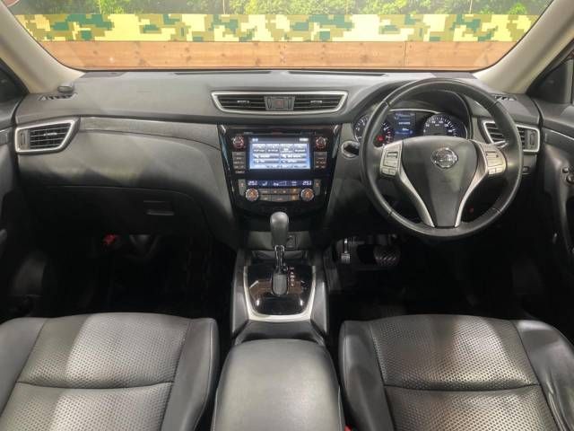 Nissan X-TRAIL 2014-03 2581-1