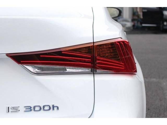 Lexus IS 2017-06 7120-11