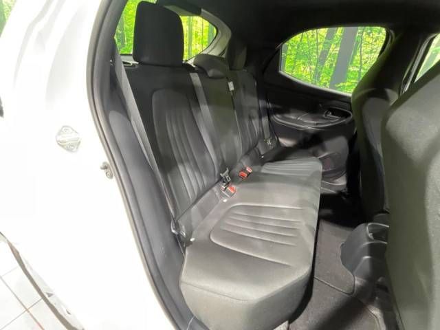Toyota YARIS 2021-03 25800-9