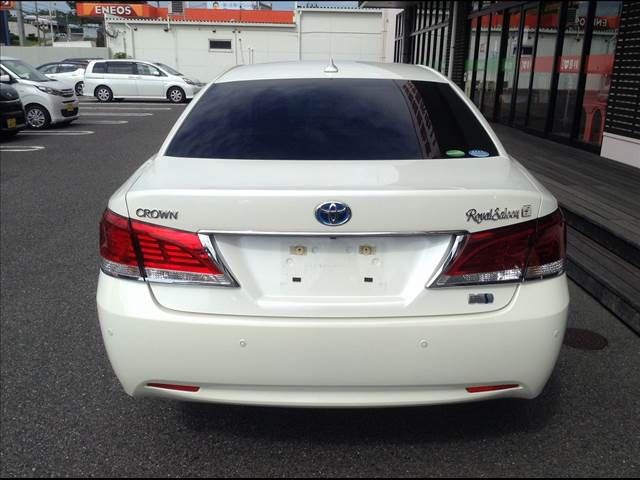 Toyota CROWN SEDAN 2015-05 9081-5