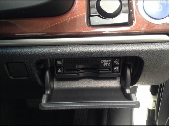 Toyota CROWN SEDAN 2015-05 9081-26