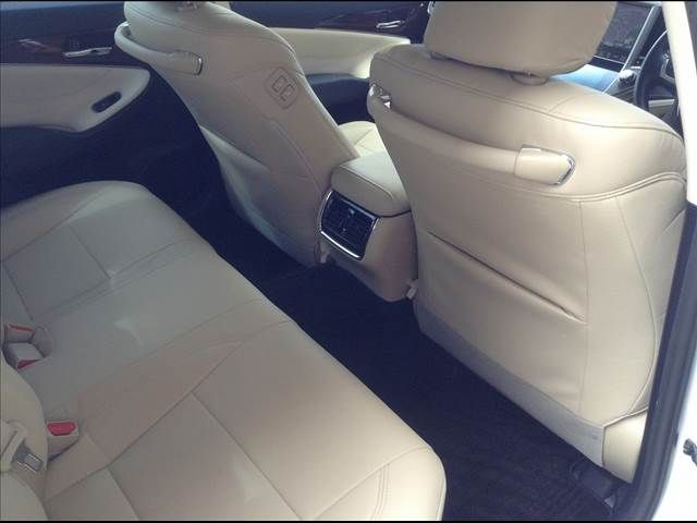 Toyota CROWN SEDAN 2015-05 9081-11