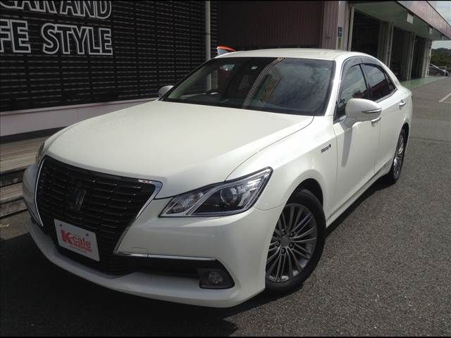 Toyota CROWN SEDAN 2015-05 9081-1