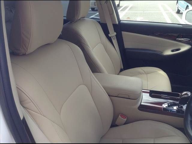 Toyota CROWN SEDAN 2015-05 9081-13