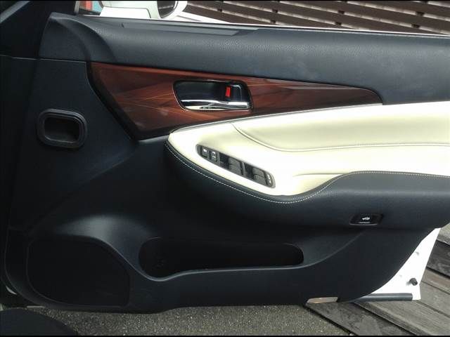 Toyota CROWN SEDAN 2015-05 9081-27