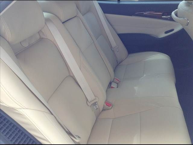 Toyota CROWN SEDAN 2015-05 9081-12