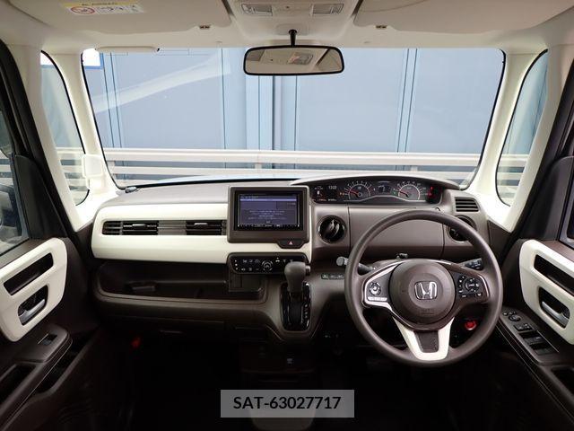 Honda N BOX 2021-05 337137-1