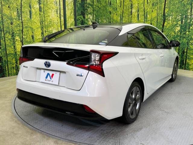Toyota PRIUS 2019-06 194314-17
