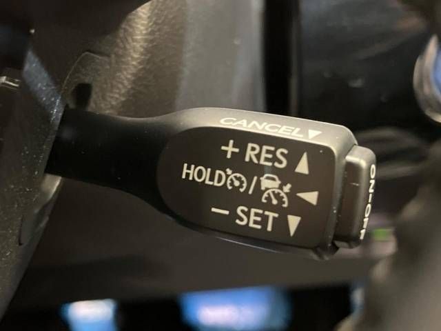 Toyota PRIUS 2019-06 194314-5