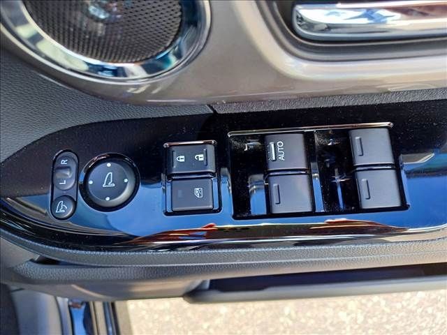 Honda N BOX CUSTOM 2022-06 12920-23