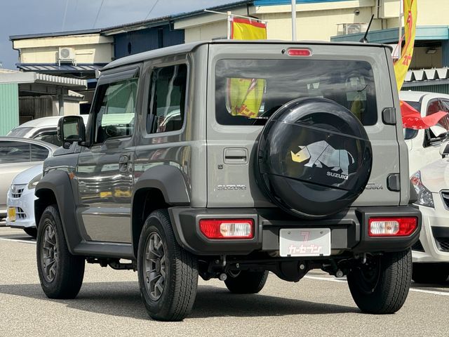 Suzuki JIMNY SIERRA 2022-12 27948-7