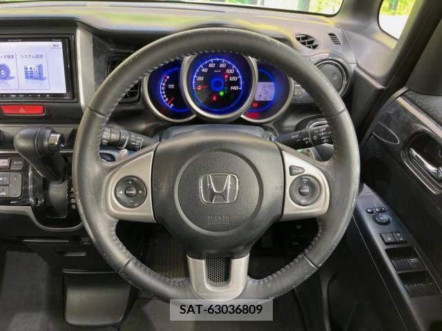 Honda N BOX 2013-08 278783-11