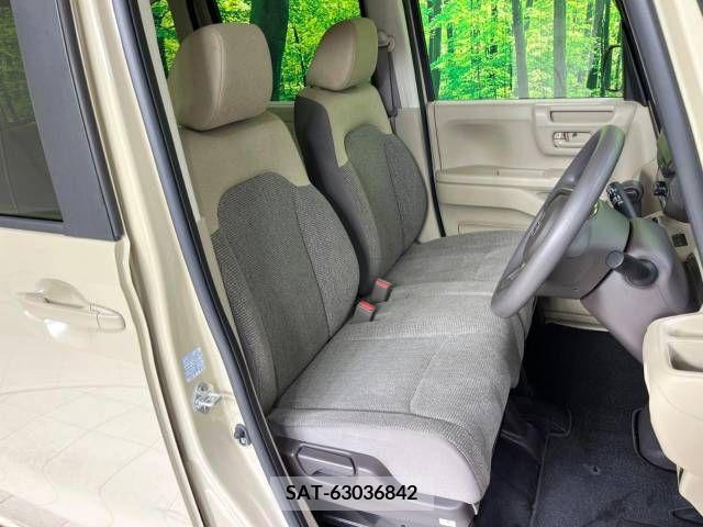 Honda N BOX 2019-10 379838-8