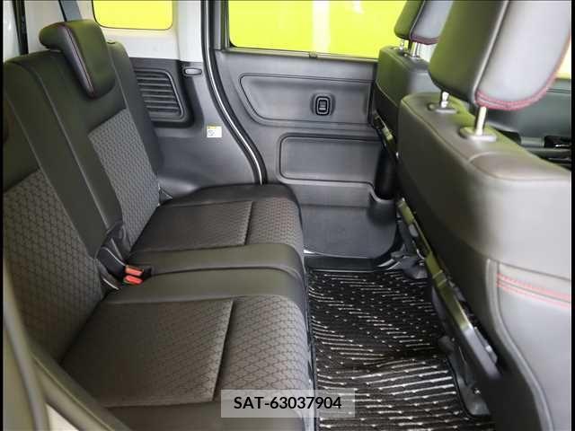 Suzuki SPACIA 2021-08 394220-25