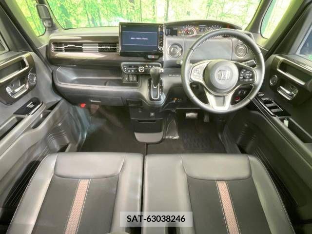 Honda N BOX CUSTOM 2018-06 233675-1