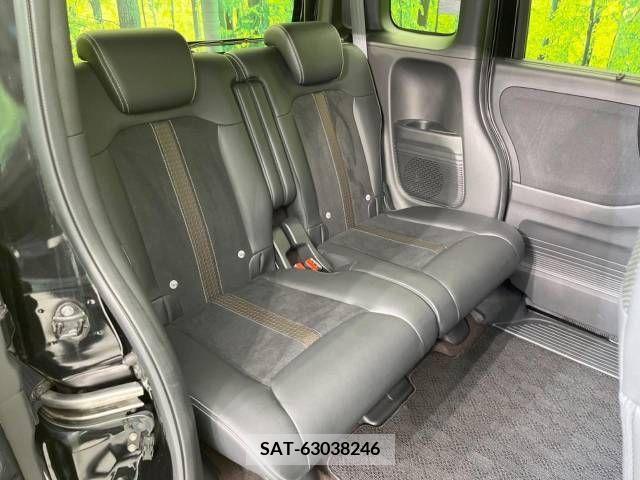 Honda N BOX CUSTOM 2018-06 233675-9