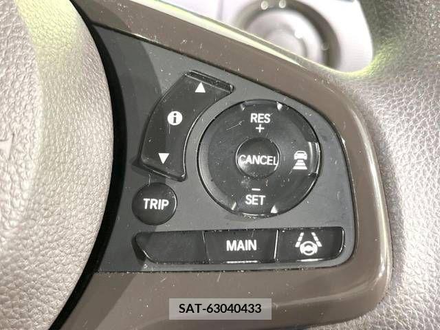 Honda N BOX 2018-01 278568-5