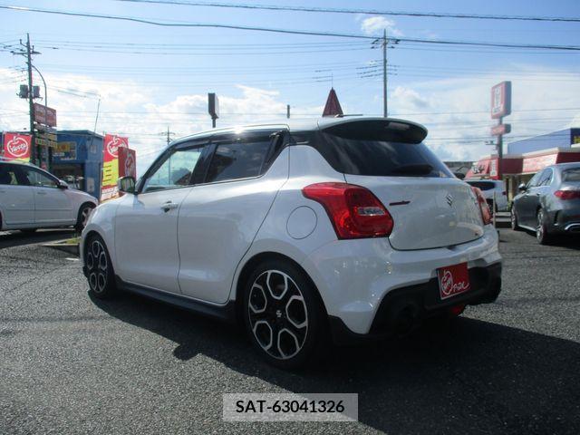 Suzuki SWIFT 2022-04 394394-5