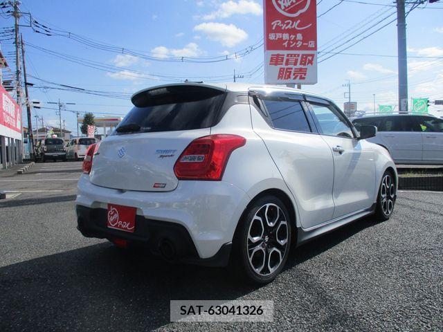 Suzuki SWIFT 2022-04 394394-2