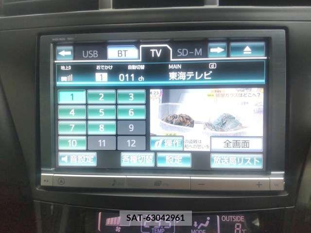 Toyota PRIUS ALPHA 2013-10 215276-13