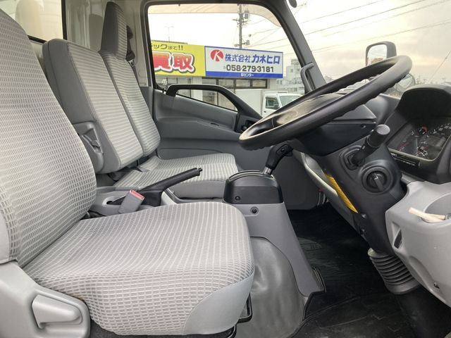 Toyota DYNA TRUCK 2019-03 194429-7