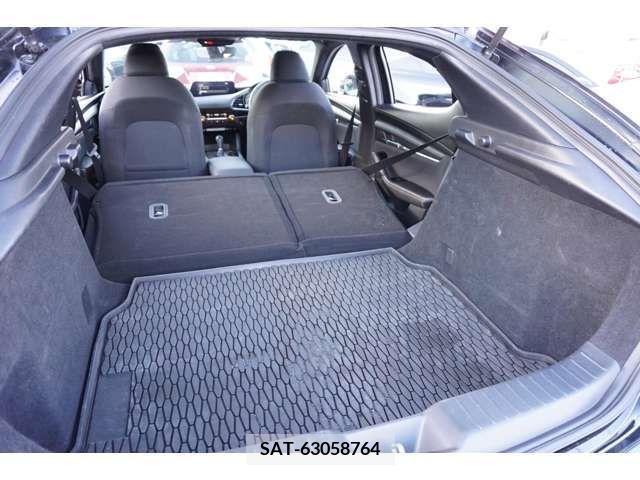 Mazda MAZDA3 2019-07 301037-16