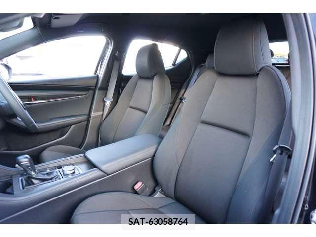 Mazda MAZDA3 2019-07 301037-13