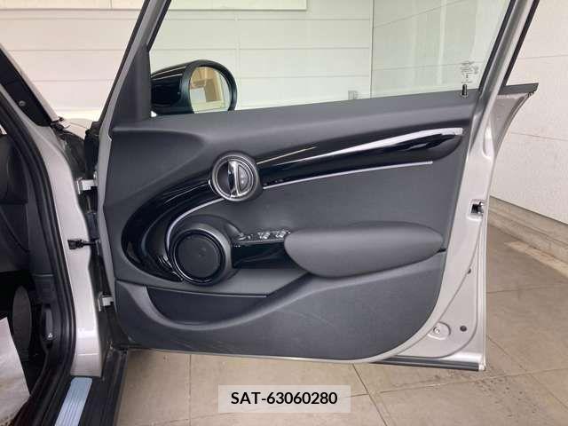 Bmw MINI 2023-12 397364-10