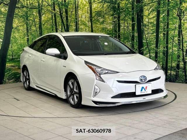 Toyota PRIUS 2016-03 366417-16