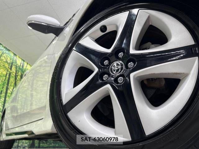 Toyota PRIUS 2016-03 366417-13