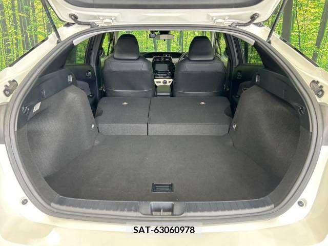 Toyota PRIUS 2016-03 366417-10