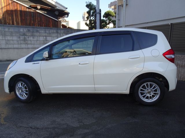 Honda FIT 2012-07 182942-7