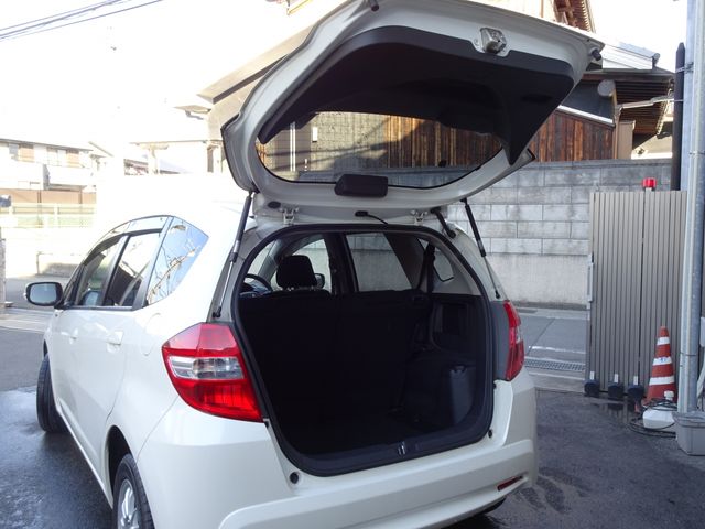 Honda FIT 2012-07 182942-24