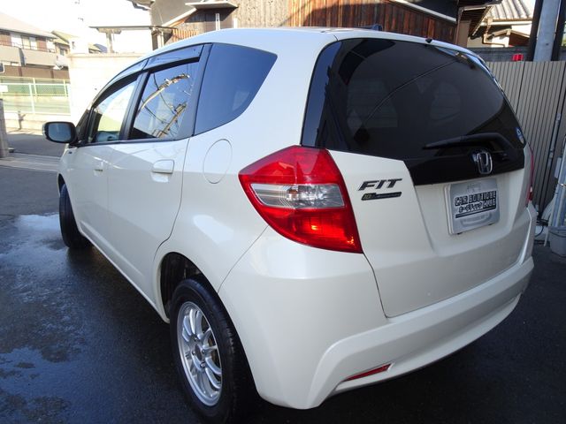 Honda FIT 2012-07 182942-6