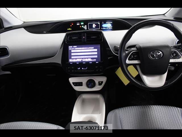 Toyota PRIUS 2016-06 281921-7