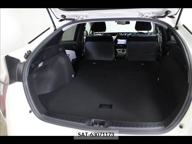 Toyota PRIUS 2016-06 281921-19