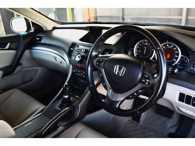 Honda ACCORD TOURER 2008-12 8566-3