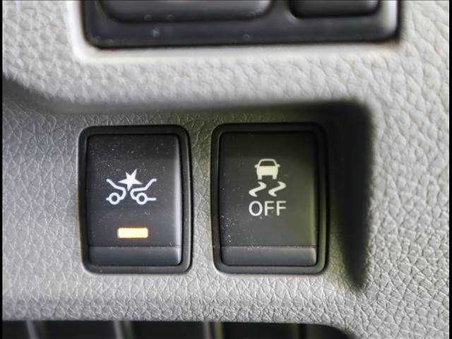 Nissan NV350 Caravan 2020-09 9297-8
