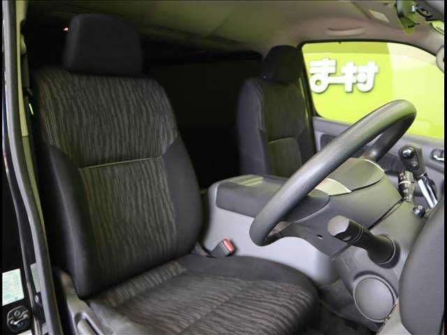 Nissan NV350 Caravan 2020-09 9297-17