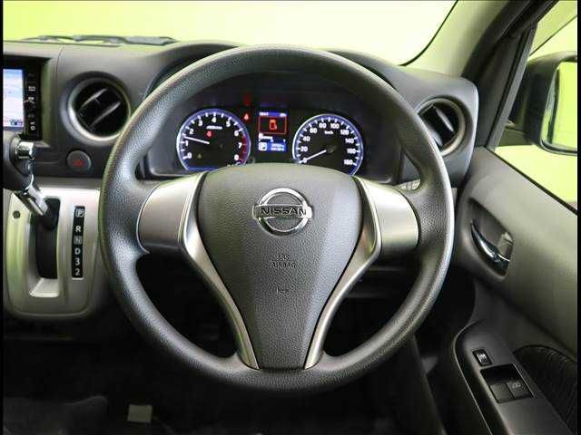 Nissan NV350 Caravan 2020-09 9297-7