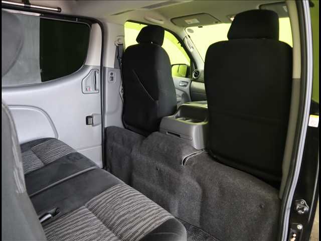Nissan NV350 Caravan 2020-09 9297-19
